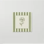 Sage Green Floral Stripe Poster – Minimal Çiçek İllüstrasyonu | Kare Duvar Dekoru